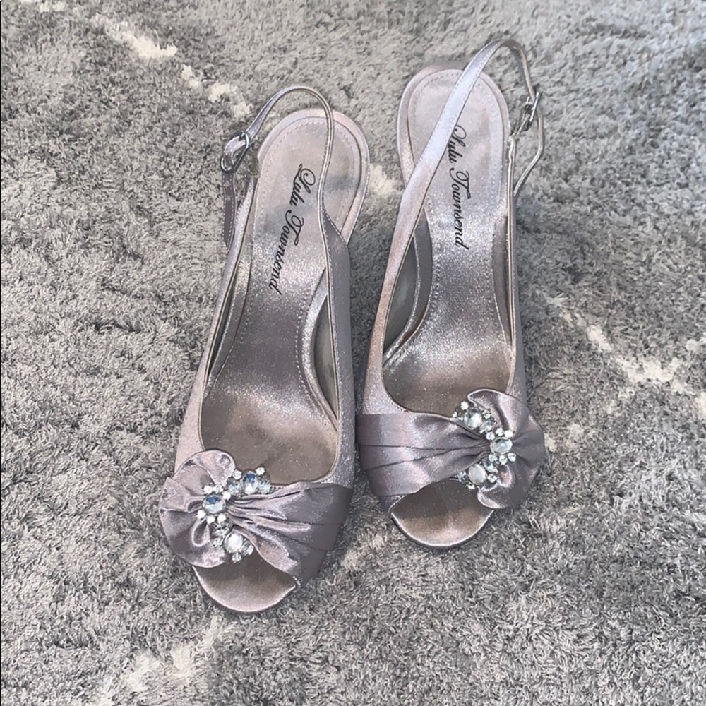 2 1/2 Inch Lulu Townsend Open Toe Heels